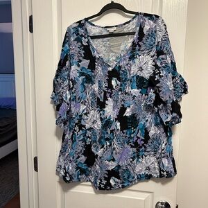 Avenue top, size 16